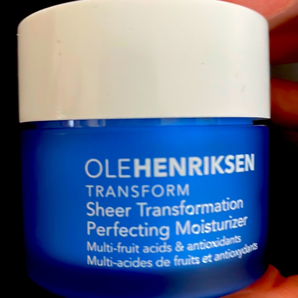 Unused/unopened moisturizer.  Comes in a box set, I don’t use it.  Great brand